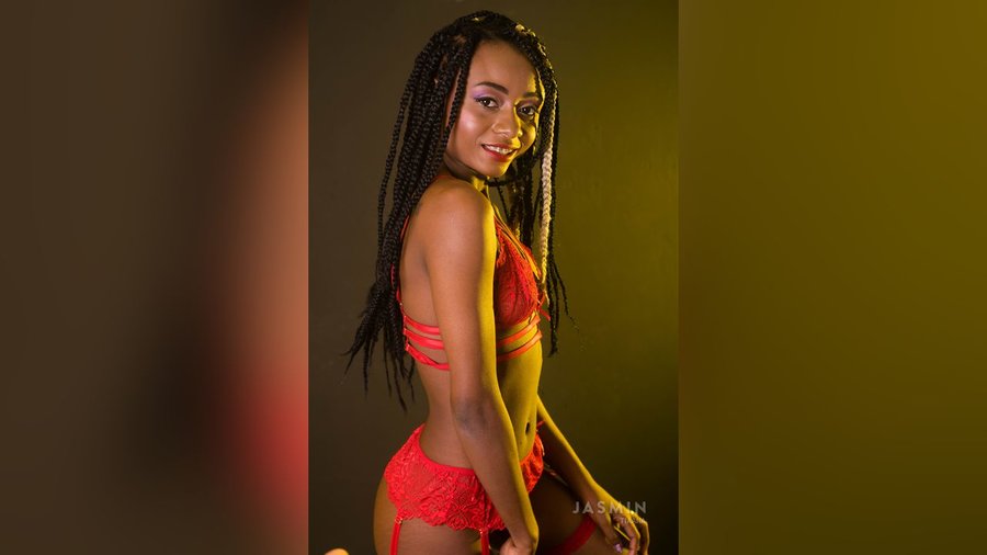 18yo petite ebony - XXX Dessert - Picture 4