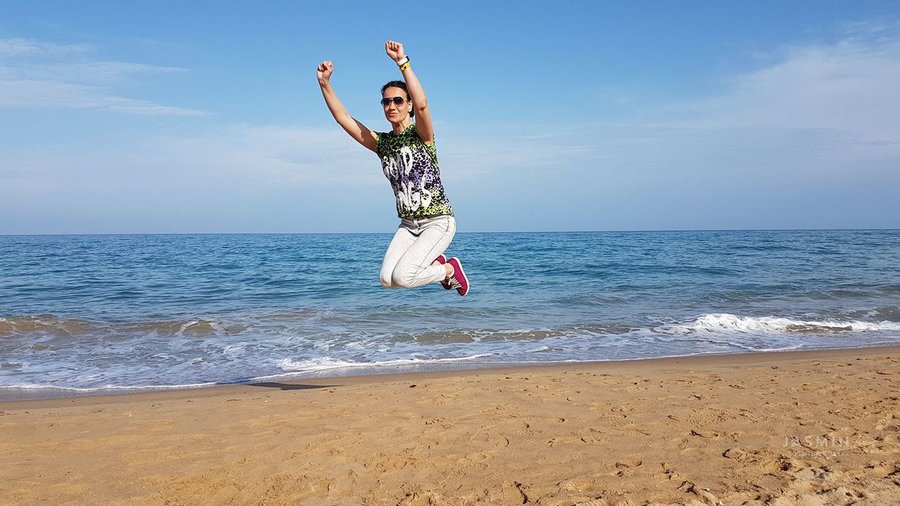 Milf athletic stockings - XXX Dessert - Picture 1