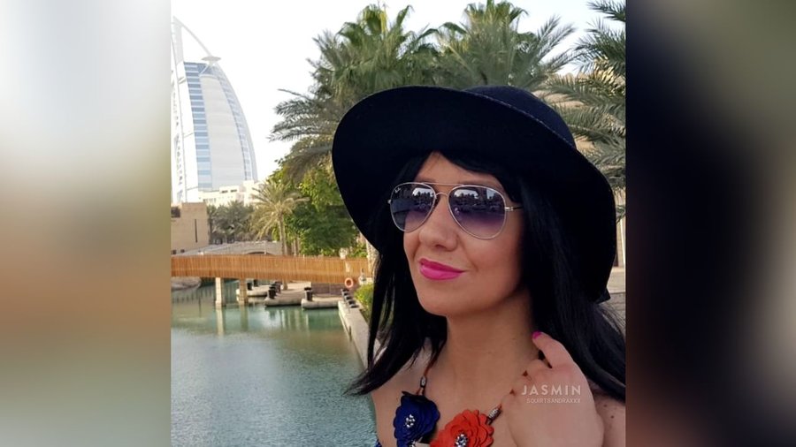 Milf real strap on - XXX Dessert - Picture 2