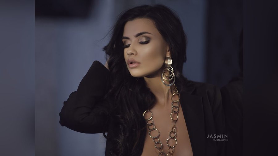 Dark eyes girl - XXX Dessert - Picture 4