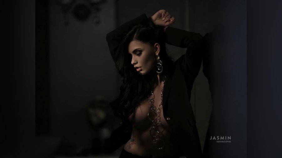 Dark eyes girl - XXX Dessert - Picture 2