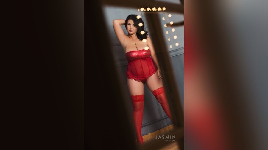 Milf stockings - XXX Dessert - Picture 1