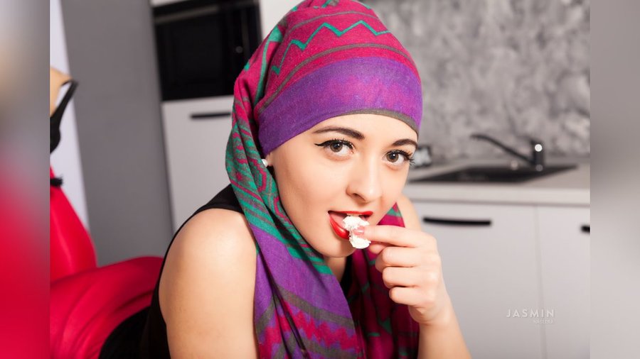Teen spanish dildo webcam - XXX Dessert - Picture 3