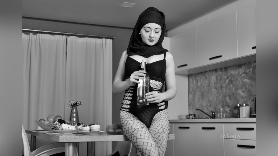 Teen spanish stockings - XXX Dessert - Picture 3