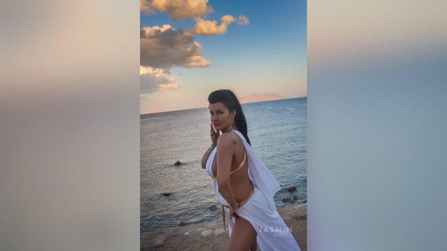 Tatoo mature - XXX Dessert - Picture 1