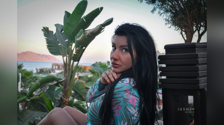 Mature vibrator - XXX Dessert - Picture 1