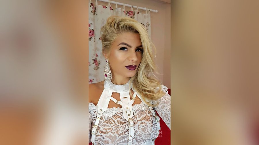 French big tits webcam - XXX Dessert - Picture 4