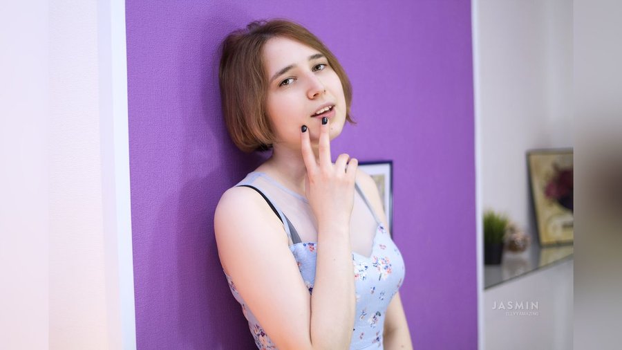 Bisexual 18yo webcam - XXX Dessert - Picture 1