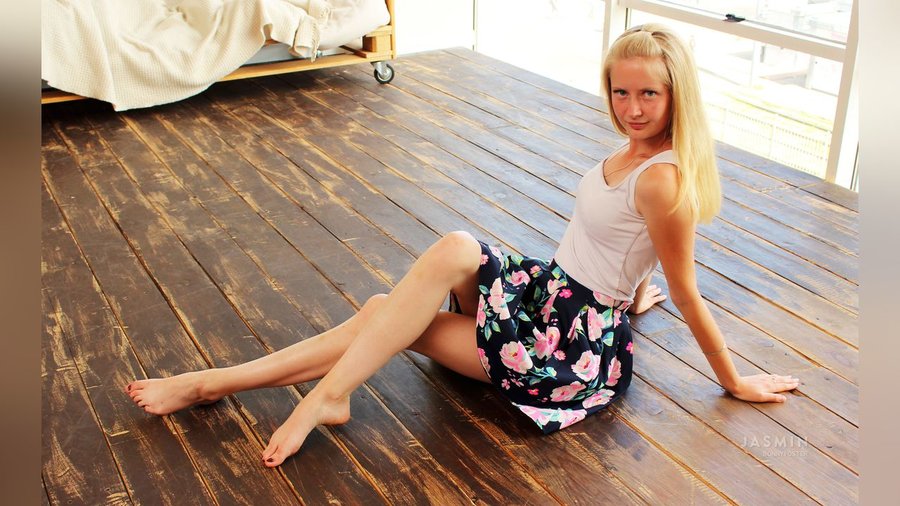 Teen 19yo cam - XXX Dessert - Picture 2