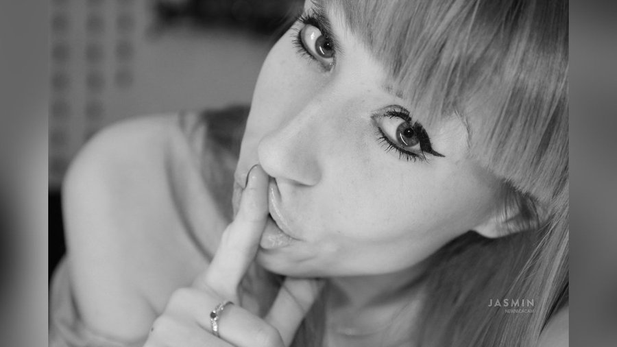 Petite oil dildo - XXX Dessert - Picture 1