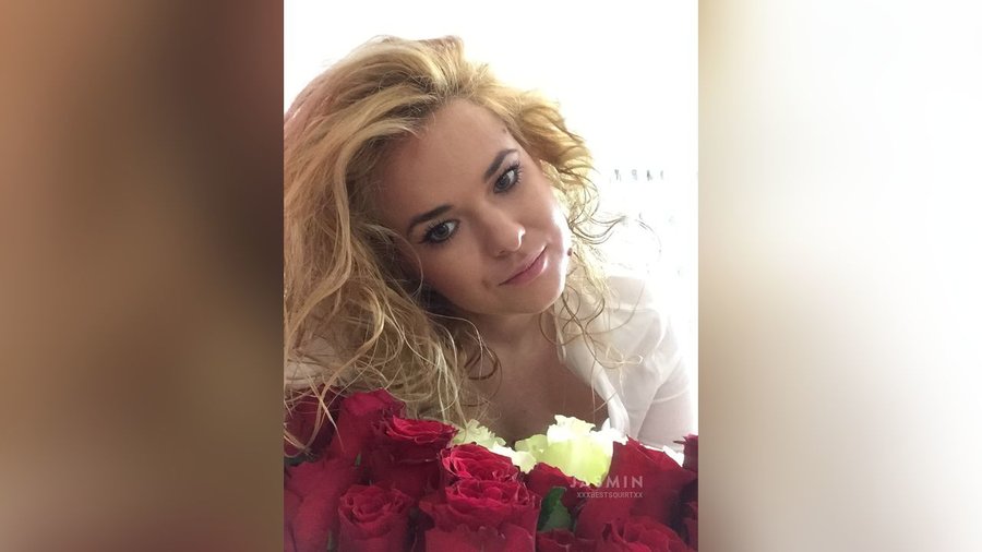 Big tit italian oil - XXX Dessert - Picture 3