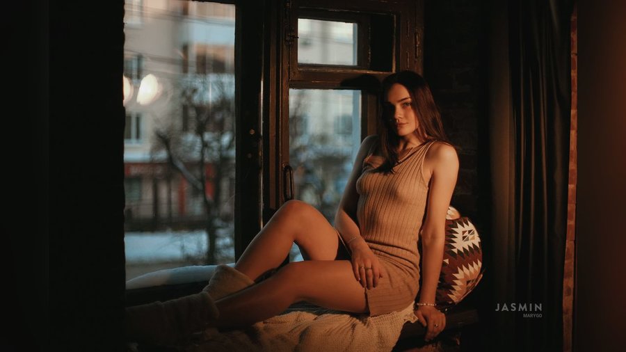 18yo teen green eyes girl - XXX Dessert - Picture 1