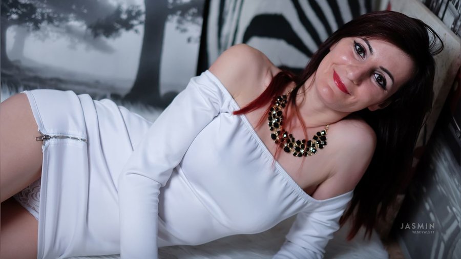 Straight milf squirt - XXX Dessert - Picture 1