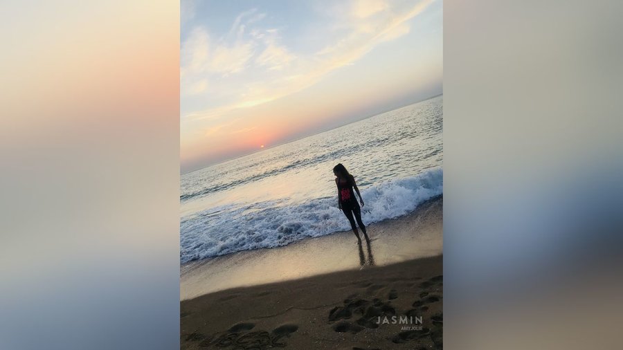 Bisexual strap on - XXX Dessert - Picture 4