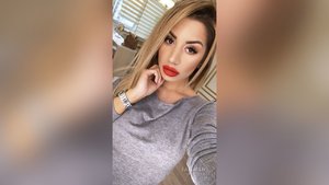 Girl live sex