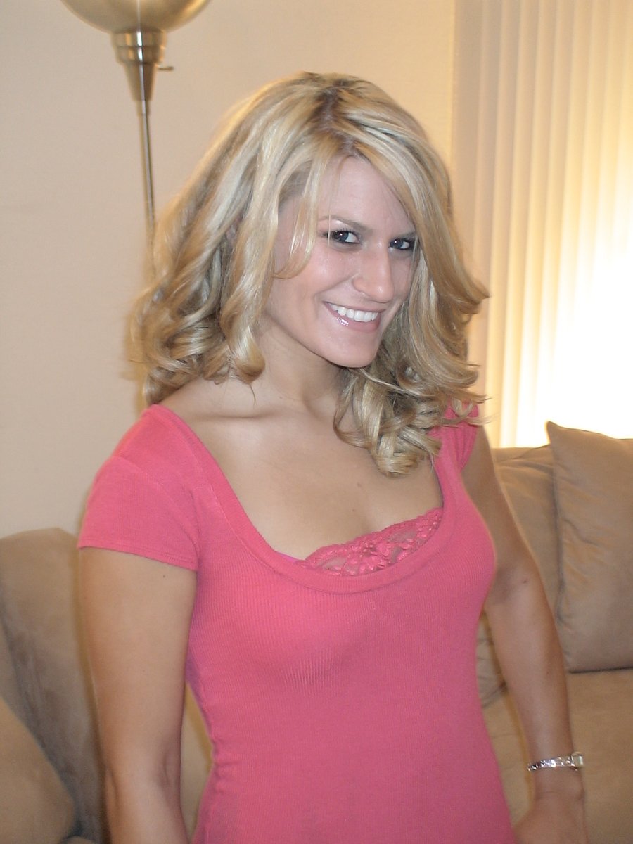 Innocent classic blowjob - XXX Dessert - Picture 5