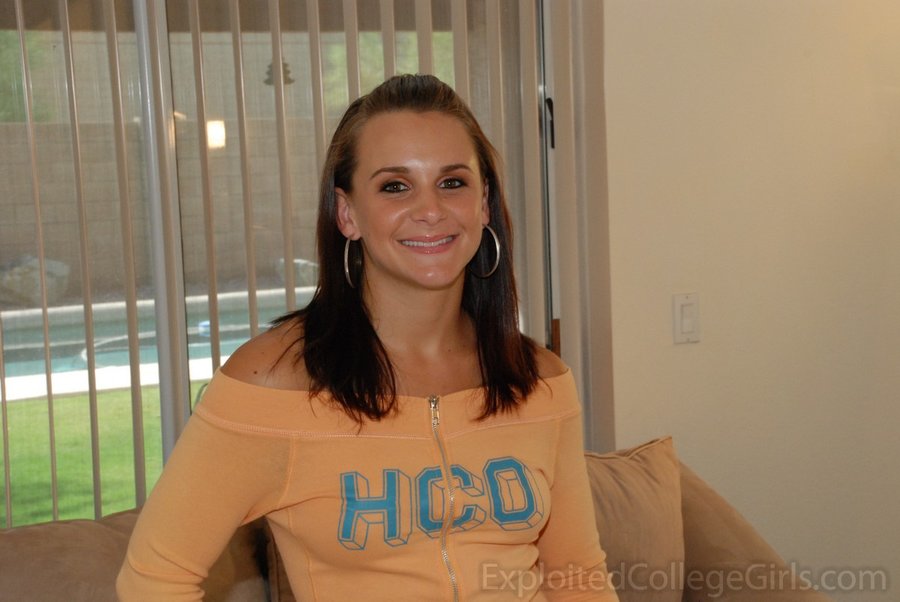 Petite gymnast - XXXonXXX - Pic 3