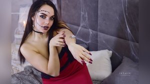 Dutch brown eyes girl