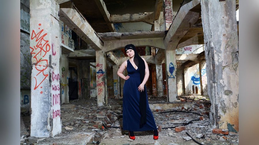 Real big tits striptease - XXXonXXX - Pic 3