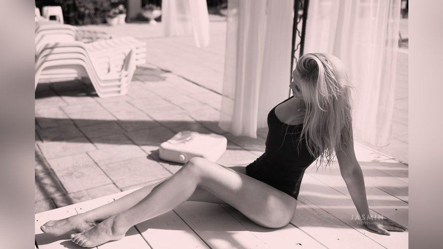 Petite zoom - XXXonXXX - Pic 1