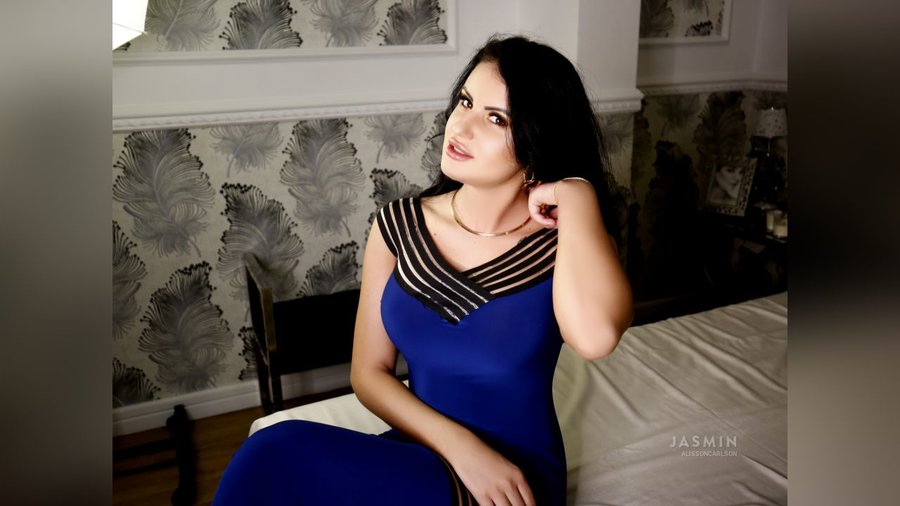 Athletic brown eyes girl - XXXonXXX - Pic 2