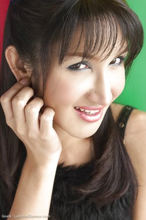 Asian petite tranny - XXX Dessert - Picture 2