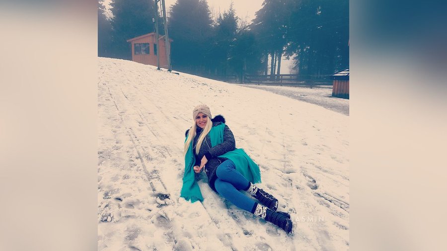 Big tit french milf - XXX Dessert - Picture 3