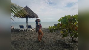 Latin fingering squirt - XXX Dessert - Picture 2