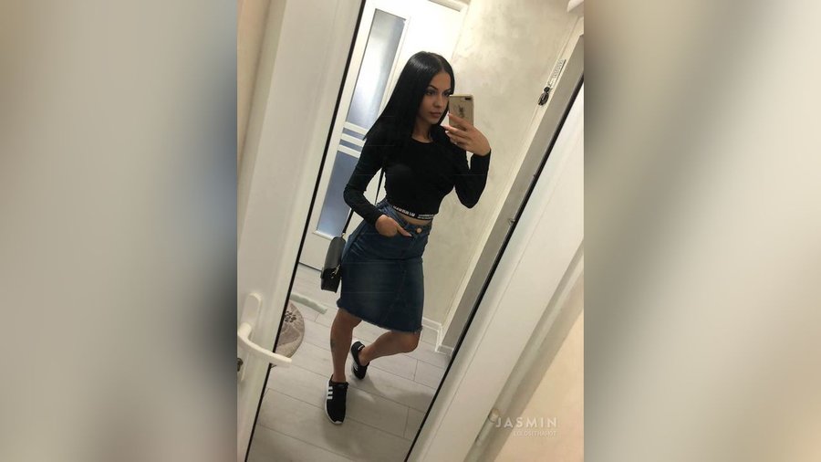 Italian brown eyes girl - XXX Dessert - Picture 3