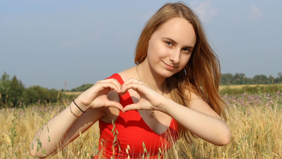 Petite 20yo - XXX Dessert - Picture 2