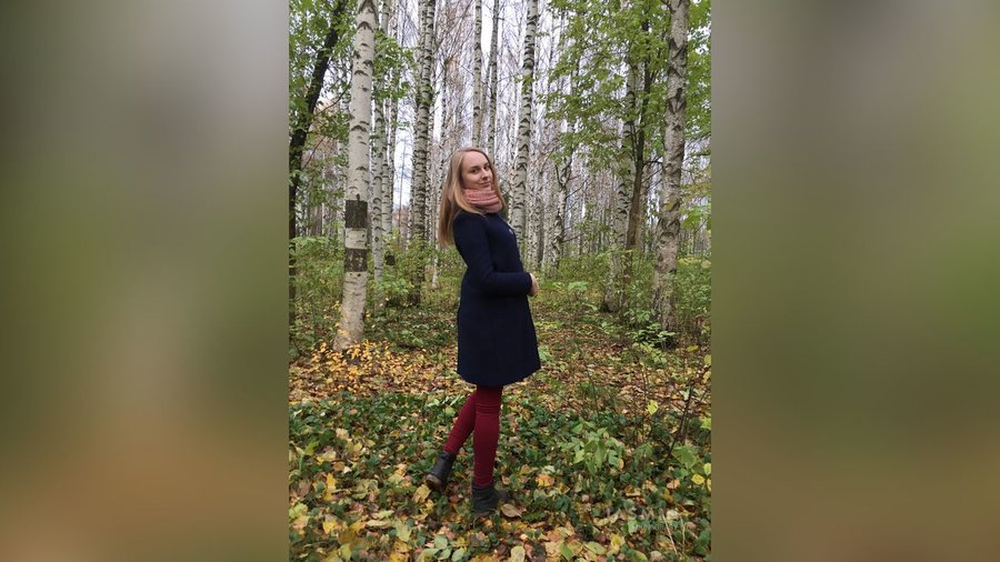 Petite striptease - XXX Dessert - Picture 4