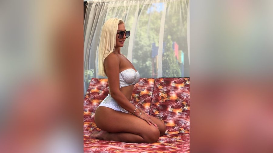 Athletic webcam girl - XXX Dessert - Picture 4