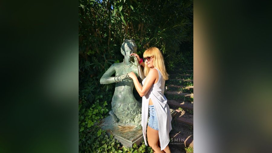 French close up - XXX Dessert - Picture 1