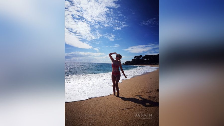 Girl live sex - XXX Dessert - Picture 1