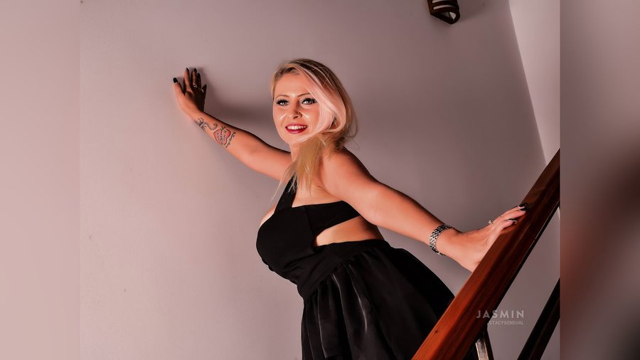 French strap on - XXX Dessert - Picture 4