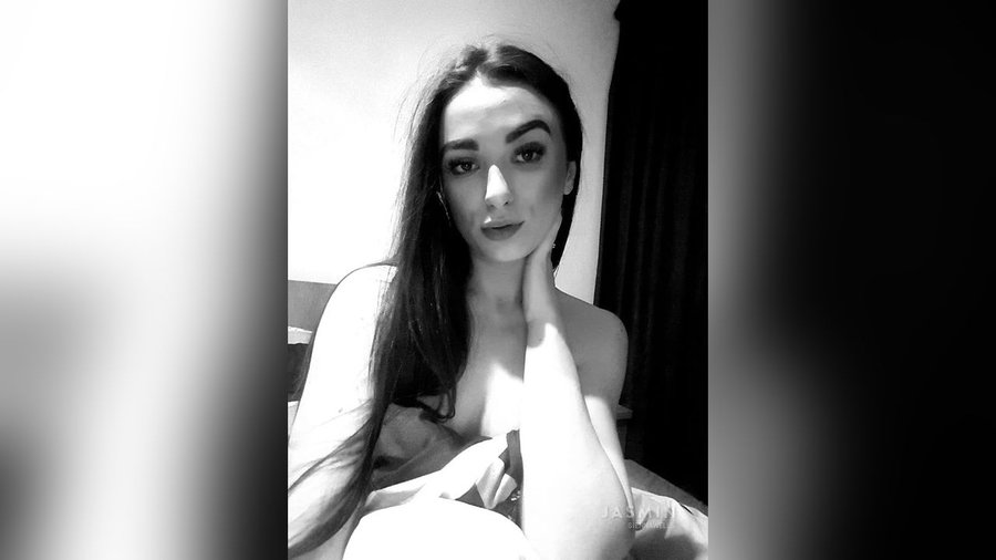 Close up fingering - XXX Dessert - Picture 2