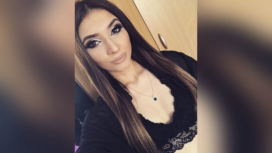 Camgirl tiny tits dildo - XXX Dessert - Picture 2