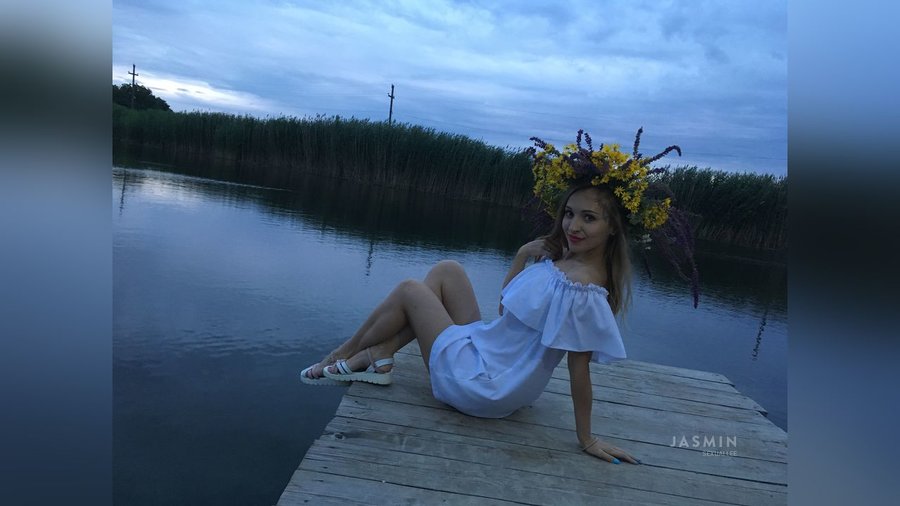 Close up fingering - XXX Dessert - Picture 1