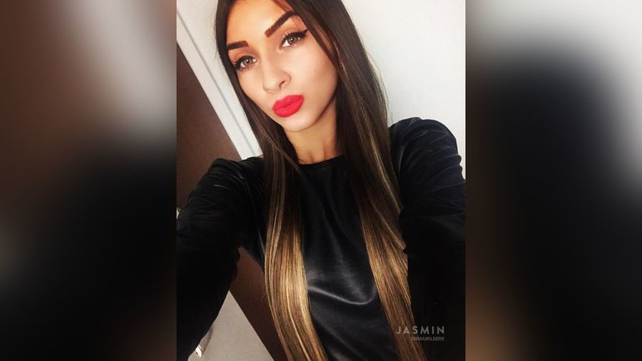 Webcam tiny tits dildo - XXX Dessert - Picture 3