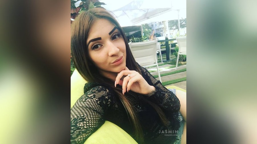 Camgirl tiny tits dildo - XXX Dessert - Picture 3