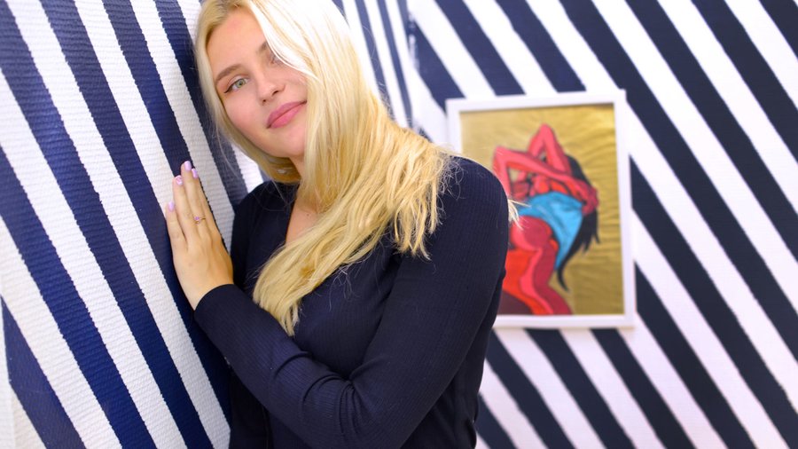 19yo teen green eyes girl - XXX Dessert - Picture 1