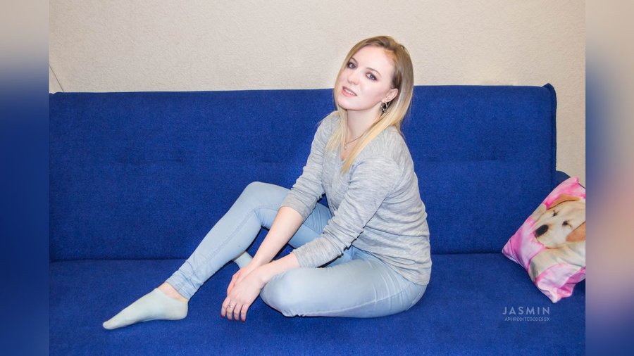 Petite big tit 19yo teen - XXX Dessert - Picture 3