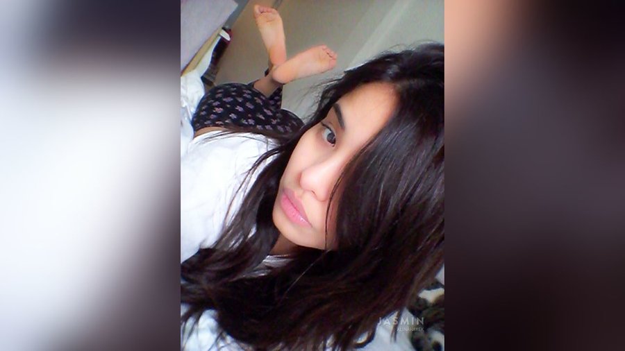 Tiny tits spanish - XXX Dessert - Picture 2