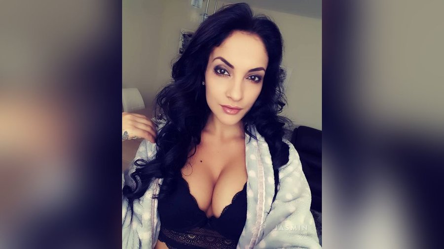 Girl live sex - XXX Dessert - Picture 1