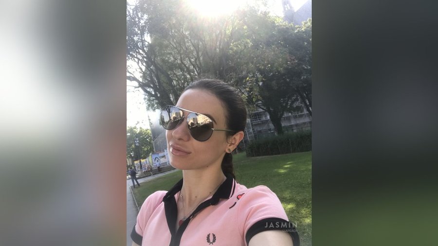 Petite dildo cam - XXX Dessert - Picture 3