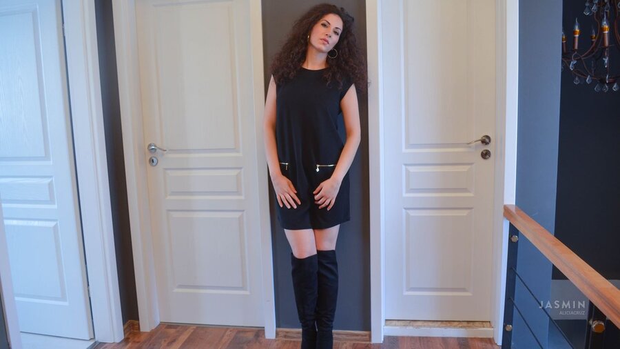 Cam girl squirt - XXX Dessert - Picture 2