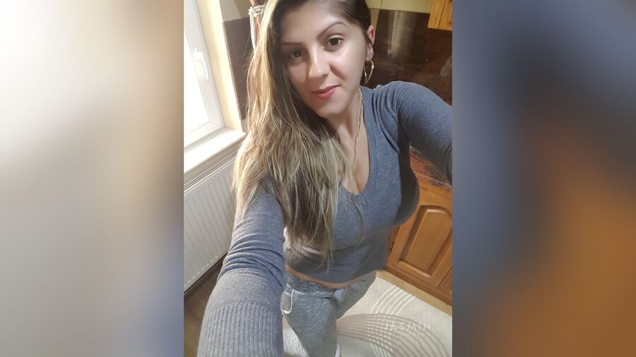 Straight zoom - XXX Dessert - Picture 1