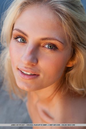 Model young blonde
