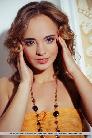 Ukrainian gorgeous european brunette - XXX Dessert - Picture 1