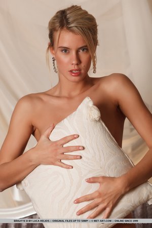 Russian naked glamour - Picture 1